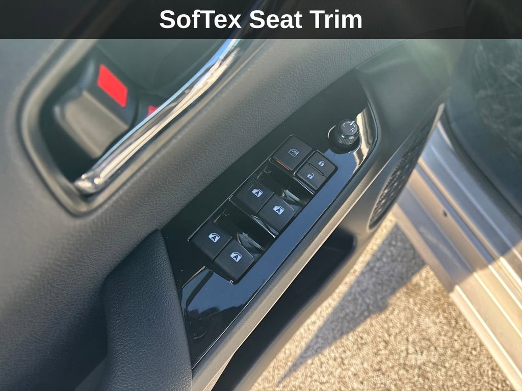 Used 2017 Toyota Prius Prime Premium image 15