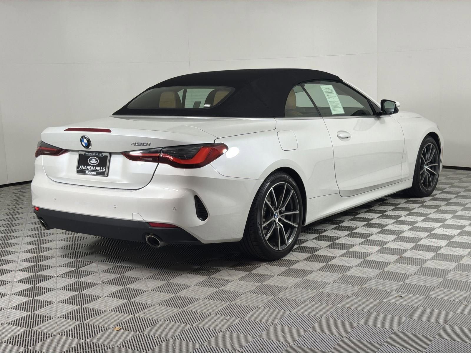 Used 2023 BMW 430i Convertible w/ Convenience Package image 5
