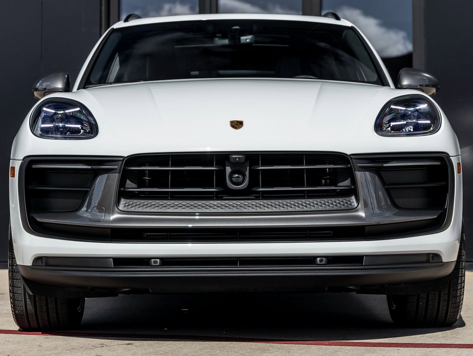 New 2026 Porsche Macan Turbo image 8