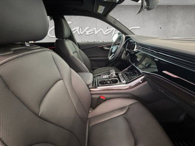 Used 2025 Audi Q8 Premium Plus AWD/4WD image 30