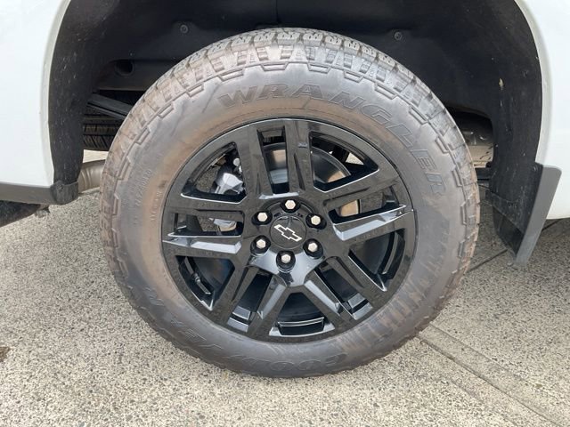 New 2025 Chevrolet Silverado 1500 Custom w/ Turbomax Blackout Package image 14