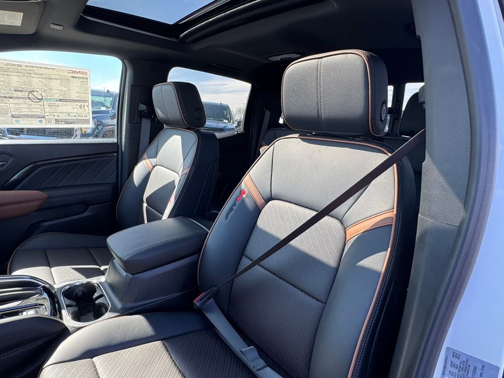 New 2026 GMC Canyon AT4 w/ Technology Plus Package AWD/4WD image 21