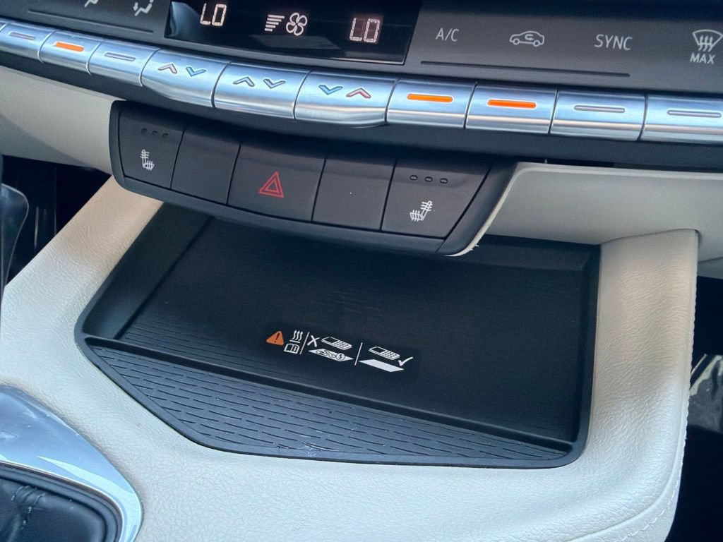 Used 2021 Cadillac CT4 Luxury w/ Sun And Sound Package RWD image 18