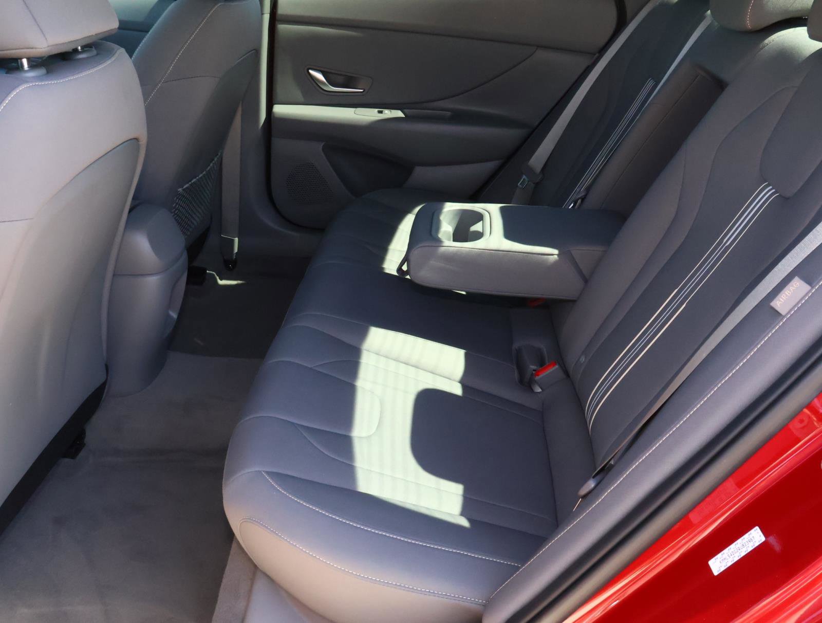 Certified 2024 Hyundai Elantra SEL w/ Convenience Package image 20