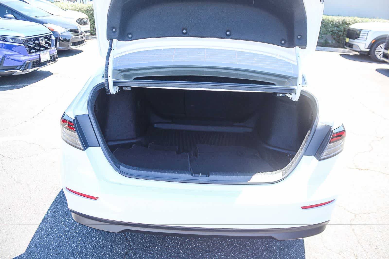 Used 2024 Honda Accord Sport image 36