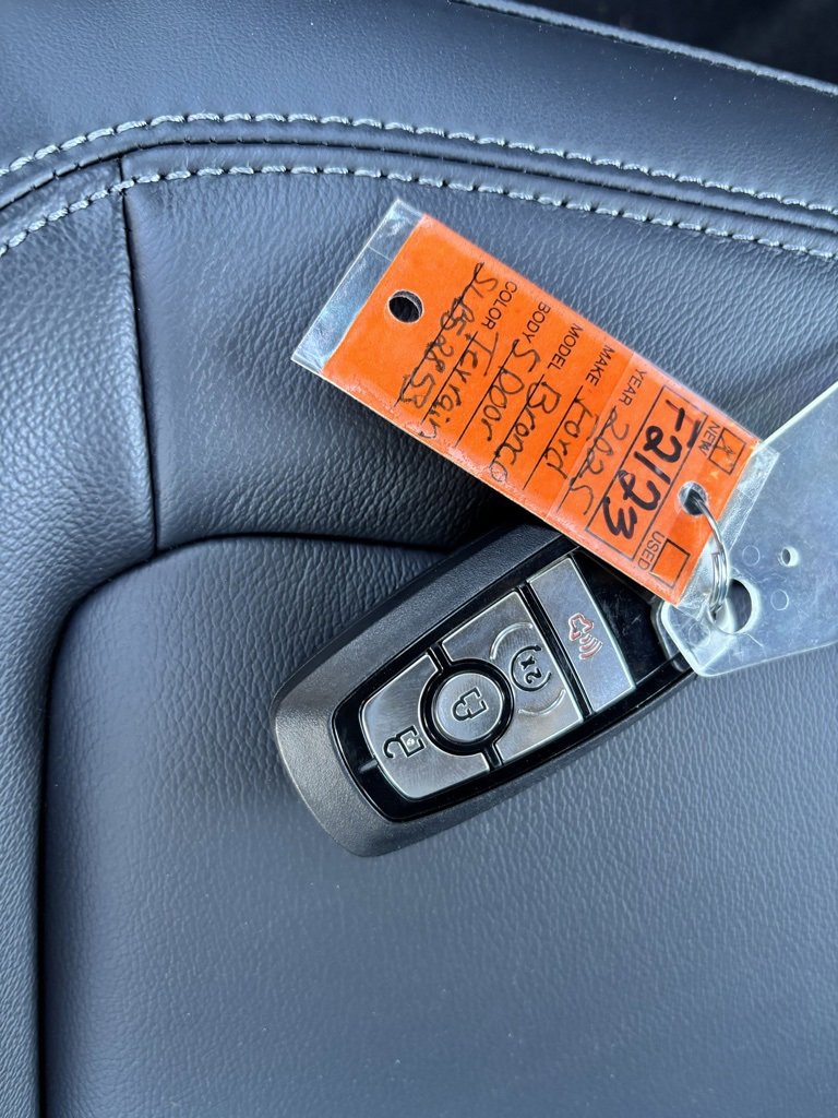 New 2025 Ford Bronco Outer Banks w/ Sasquatch Package image 25