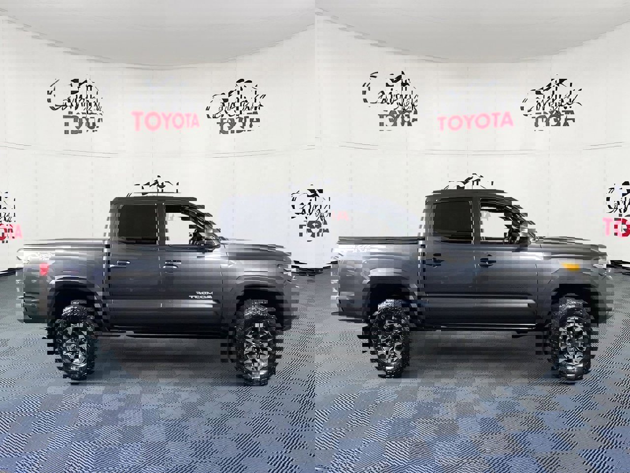 Used 2023 Toyota Tacoma TRD Off-Road image 9