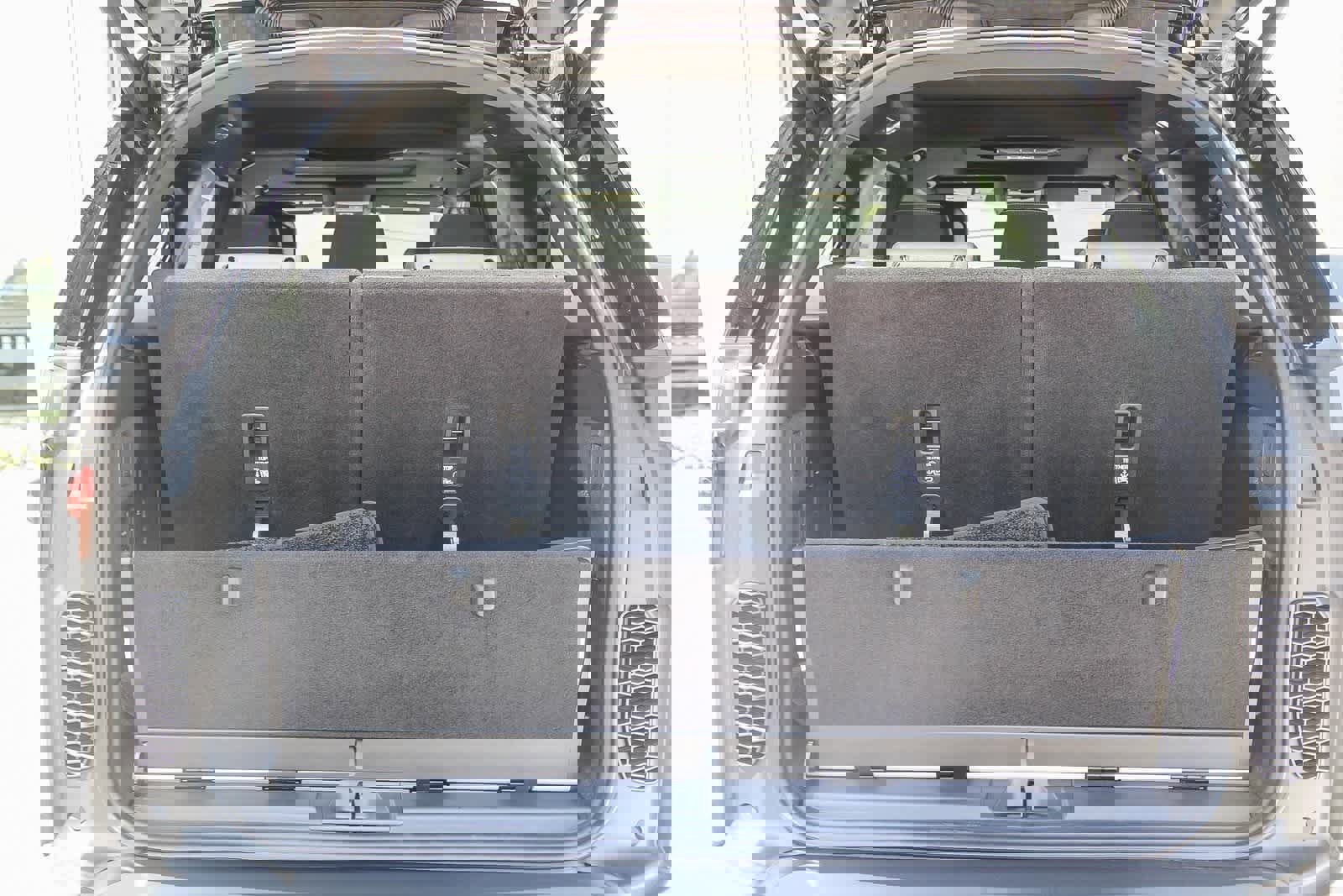 New 2025 Land Rover Discovery S image 26