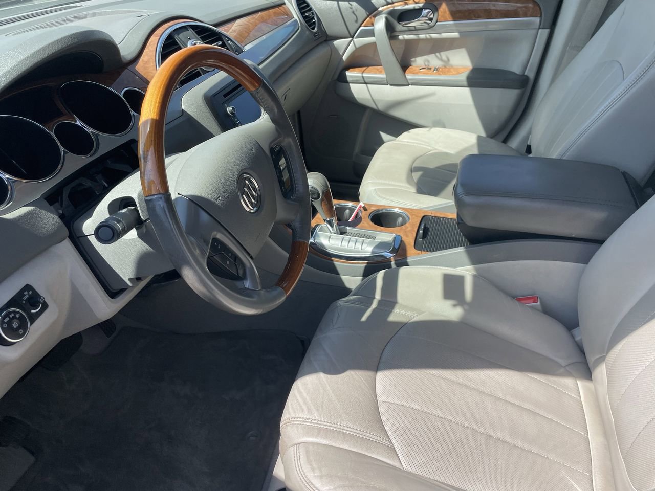 Used 2012 Buick Enclave Leather w/ LPO, Cargo Convenience Pkg image 6