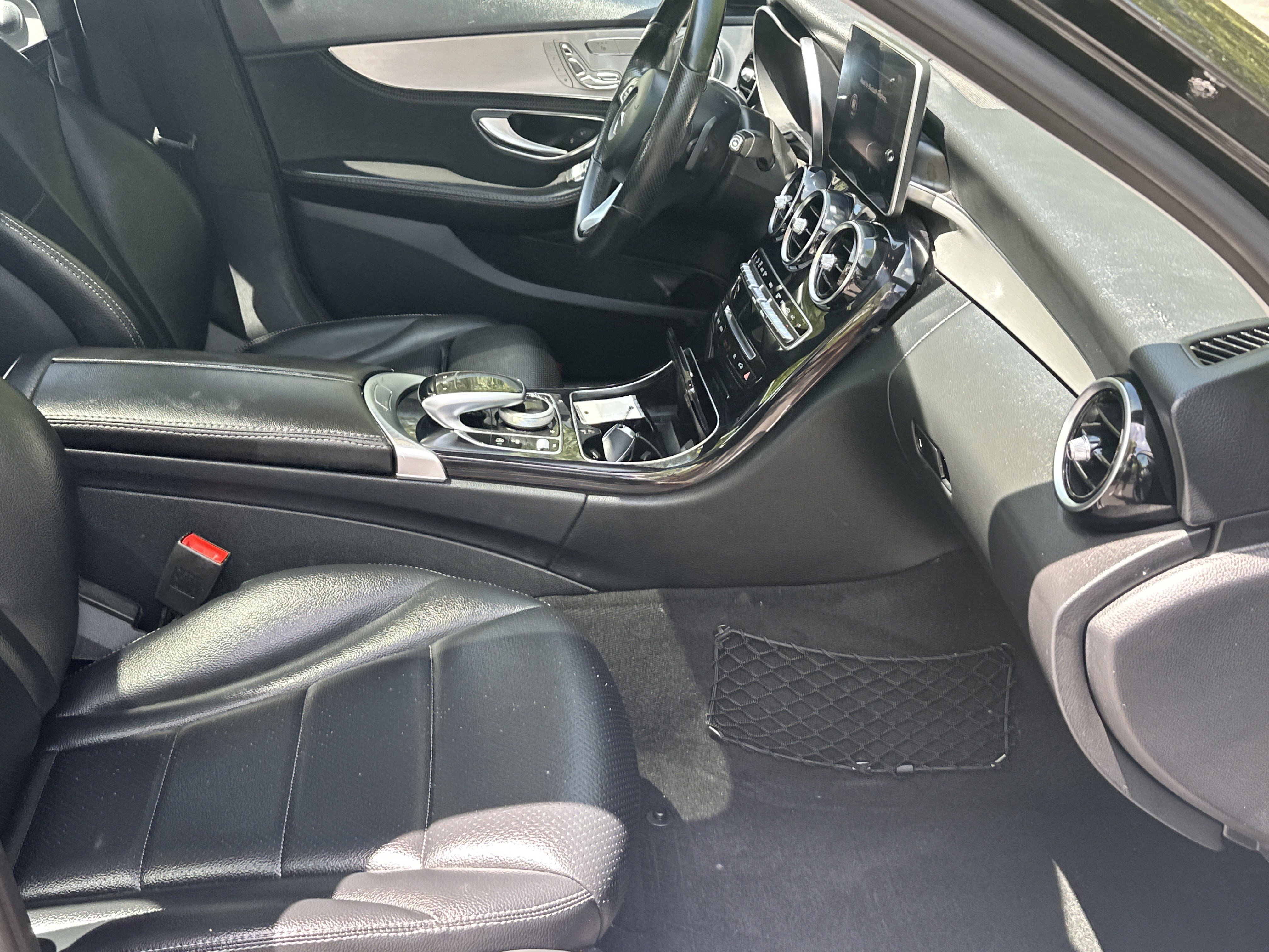 Used 2015 Mercedes-Benz C 300 4MATIC Sedan image 14