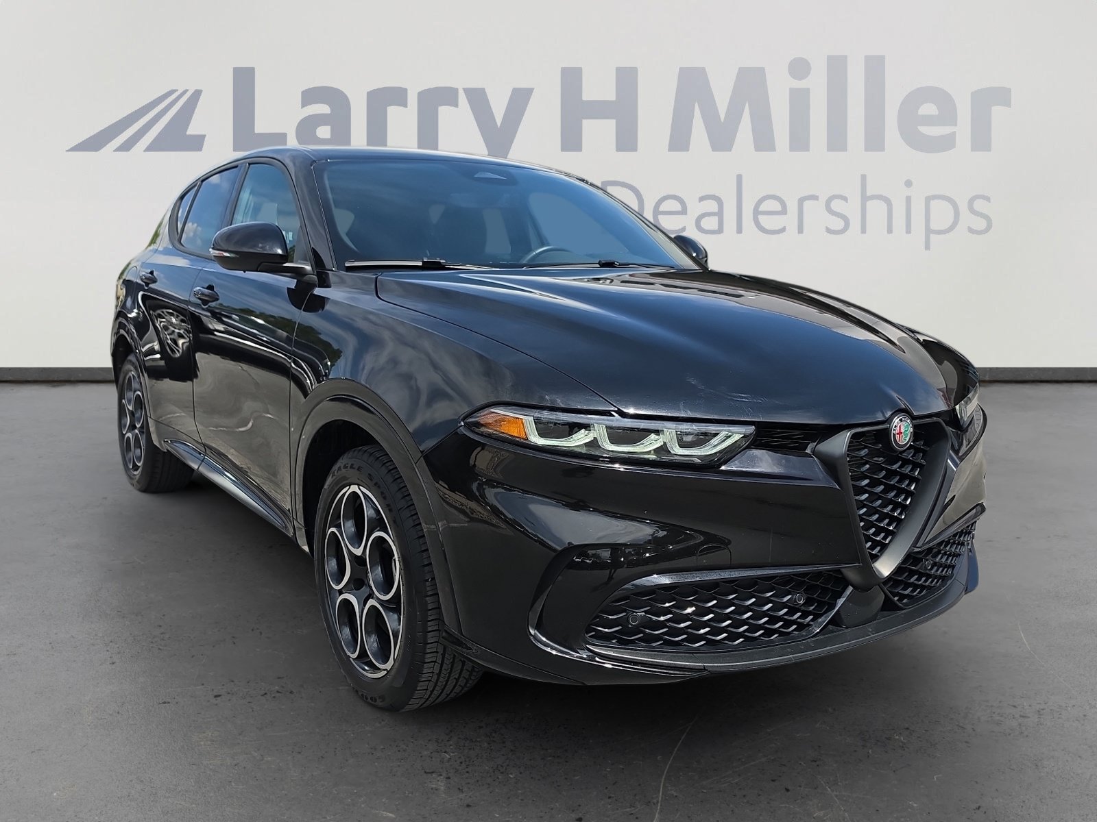 Used 2025 Alfa Romeo Tonale AWD/4WD image 7