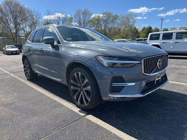 Used 2023 Volvo XC60 B5 Ultimate w/ Climate Package AWD/4WD image 1