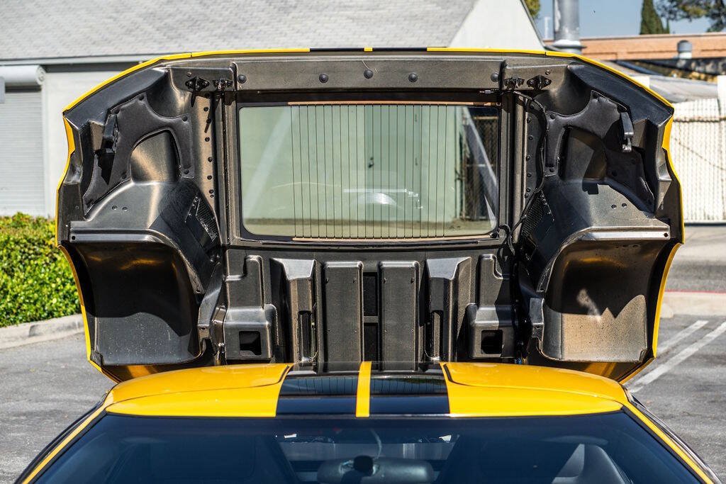 Used 2006 Ford GT RWD image 78