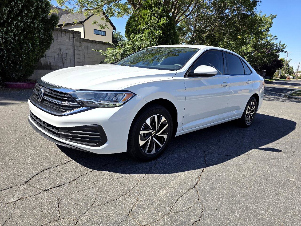 Used 2022 Volkswagen Jetta S image 1