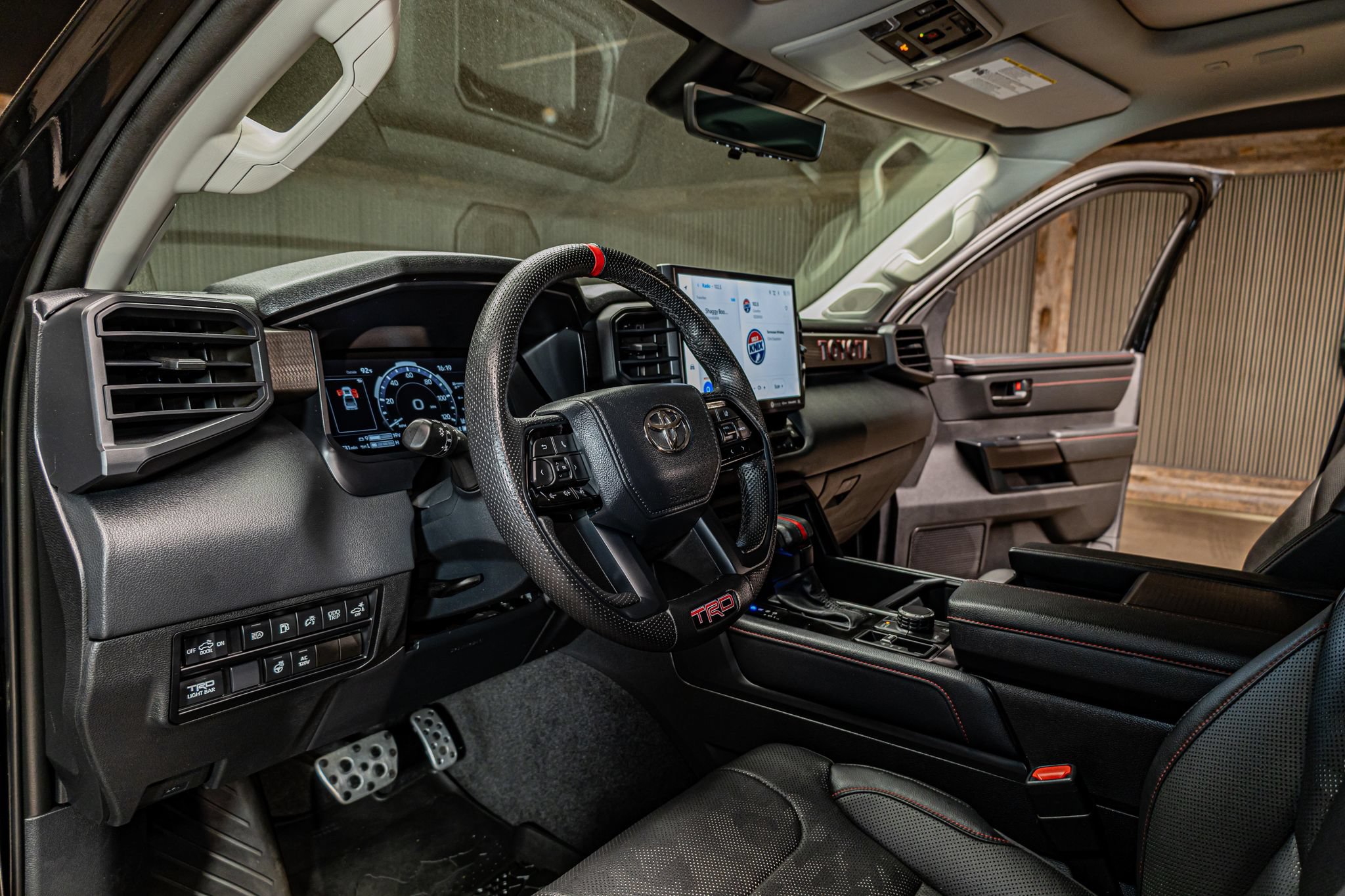 Used 2022 Toyota Tundra TRD Pro AWD/4WD image 17