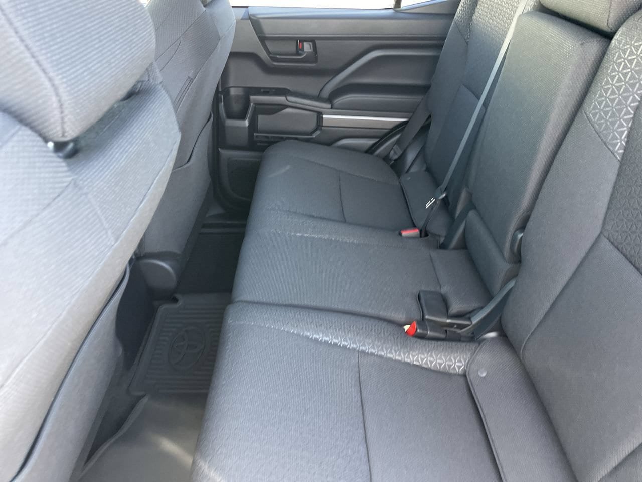 New 2026 Toyota 4Runner SR5 AWD/4WD image 21