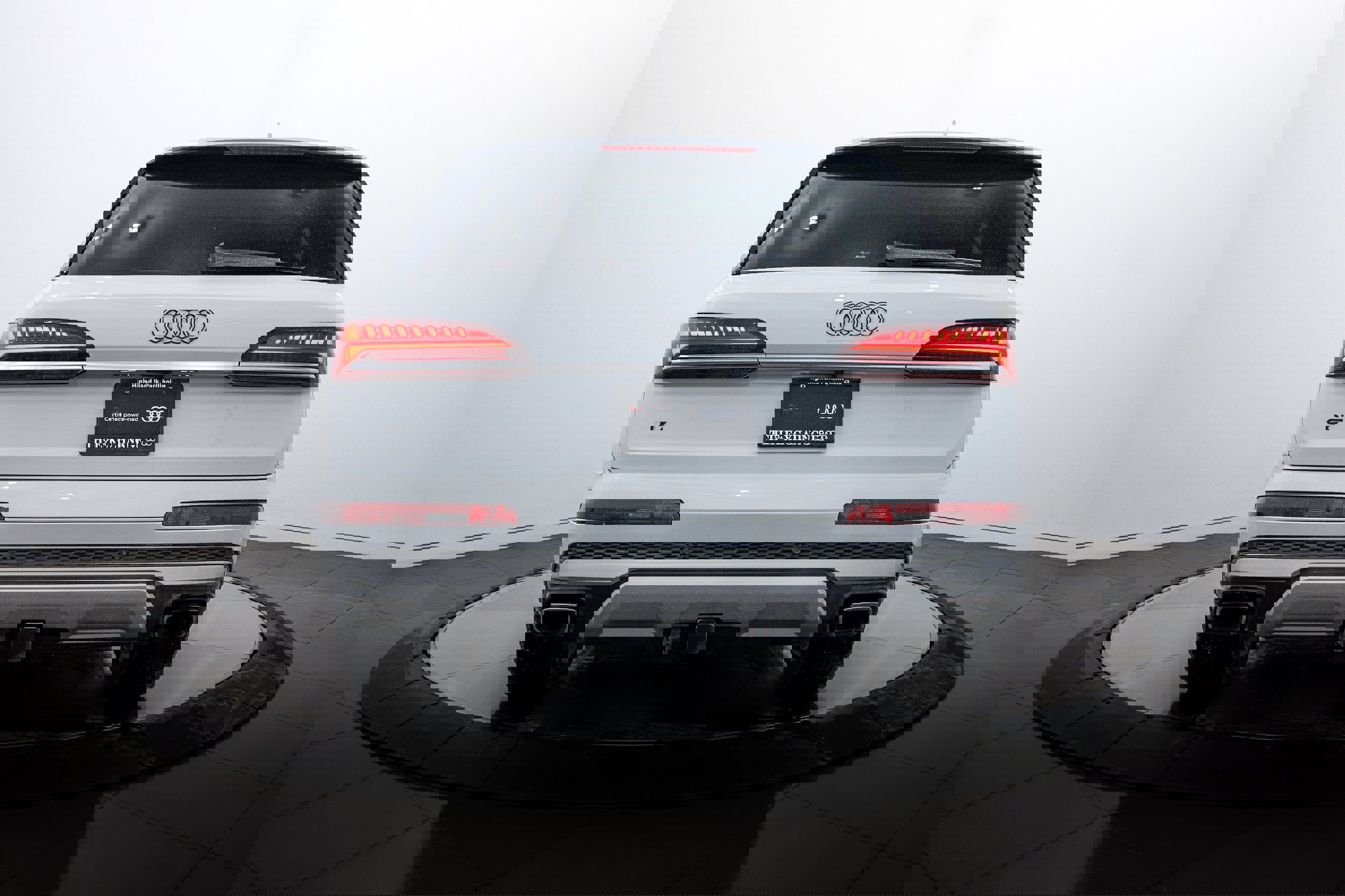 Certified 2025 Audi Q7 3.0T Premium w/ Convenience Package image 18