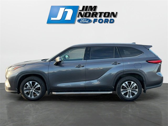 Used 2021 Toyota Highlander XLE image 6