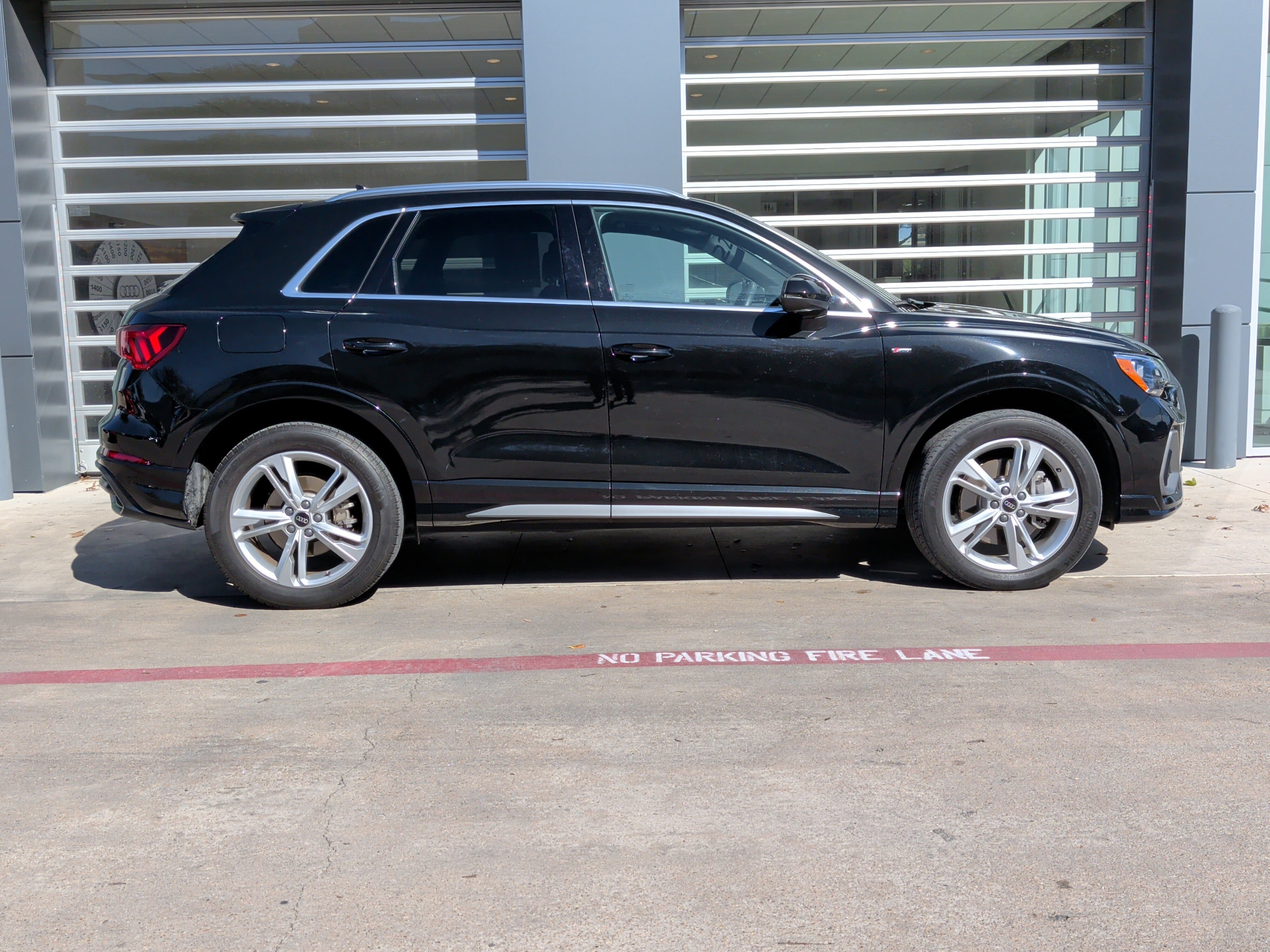 Certified 2022 Audi Q3 2.0T Premium w/ Convenience Package image 11