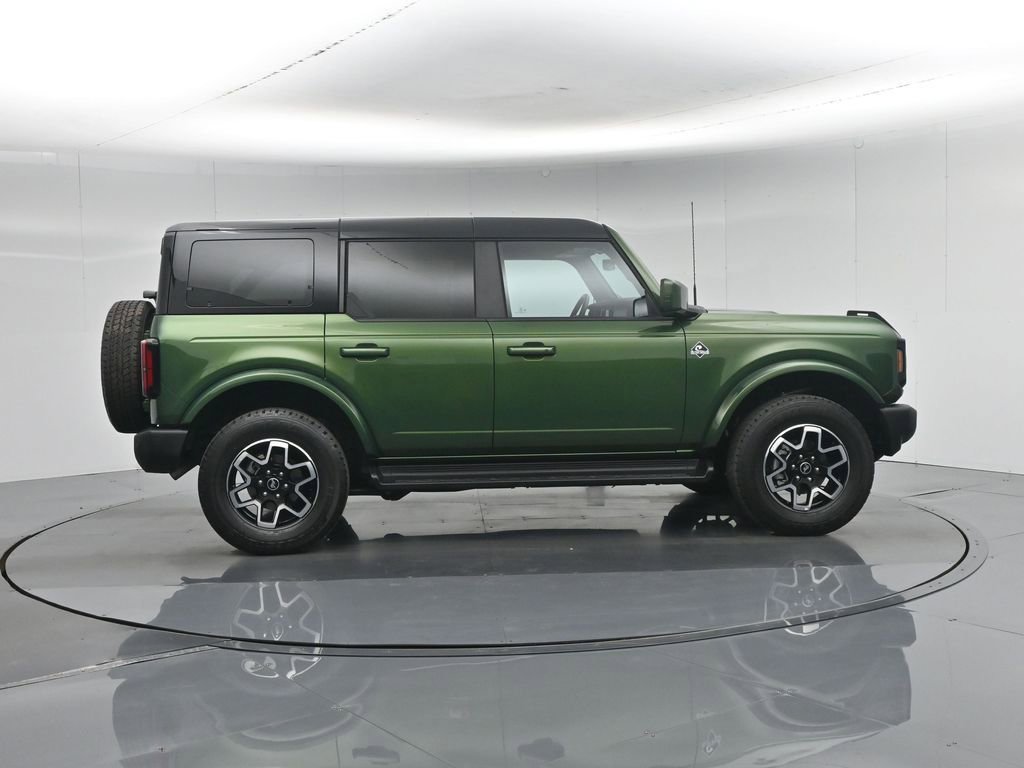 Used 2025 Ford Bronco Outer Banks AWD/4WD image 28