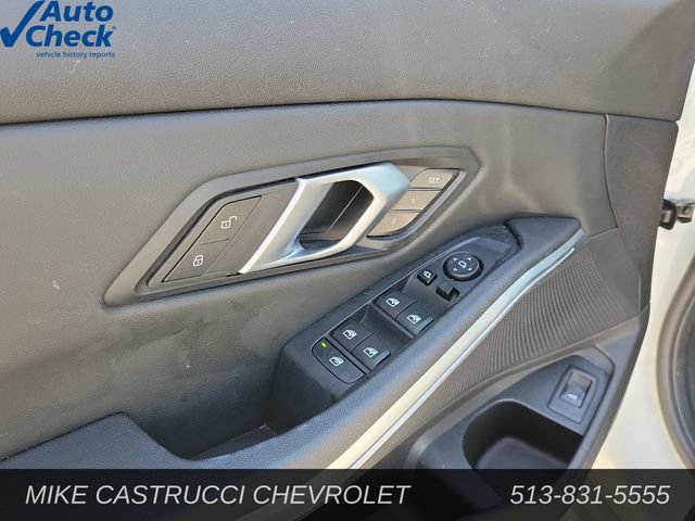 Used 2025 BMW 330i xDrive Sedan AWD/4WD image 18