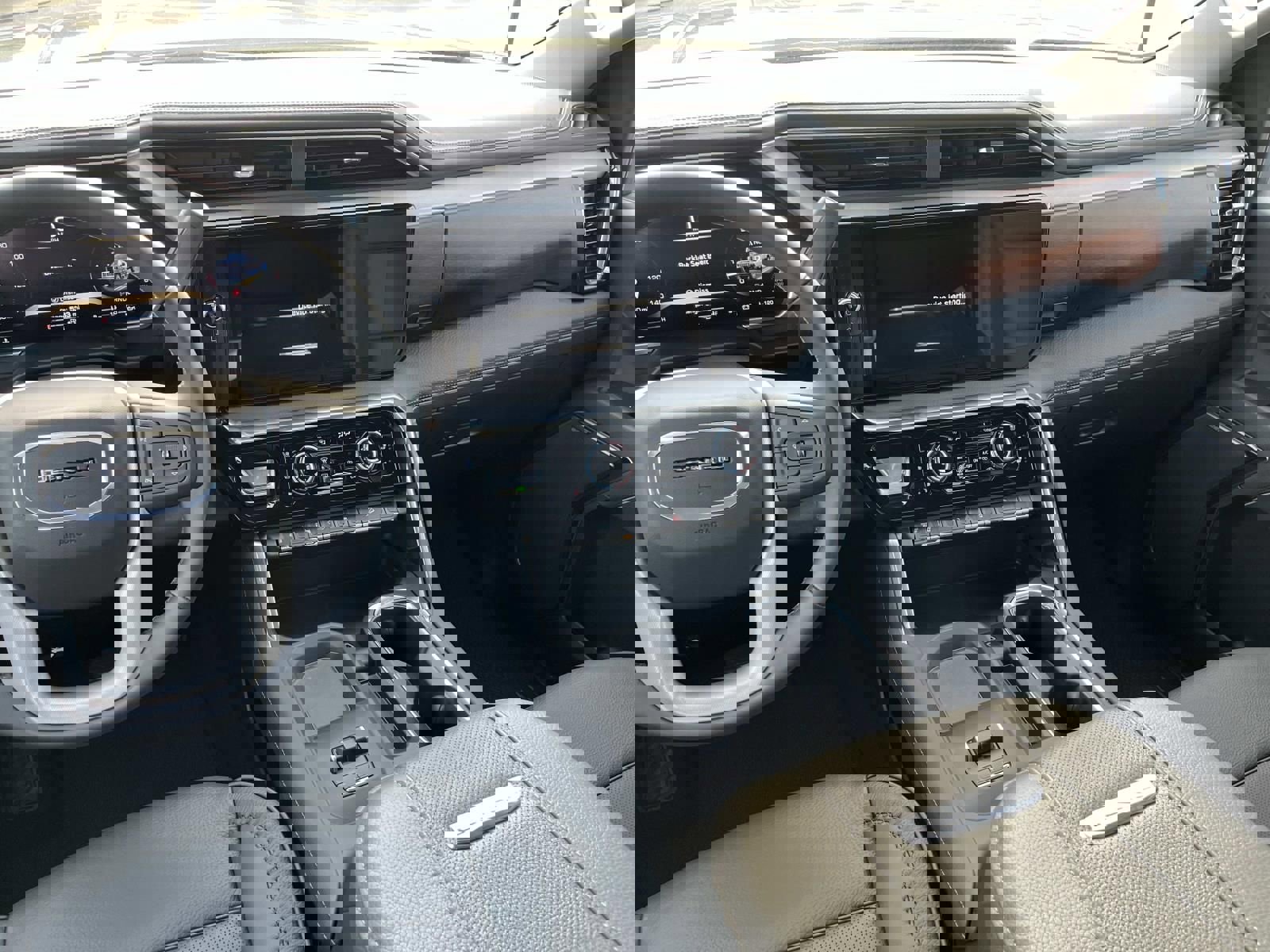 New 2026 GMC Sierra 2500 Denali w/ Denali Reserve Package image 15