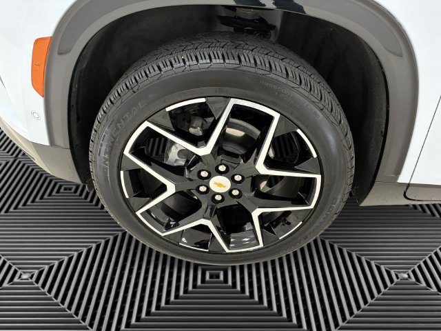Certified 2026 Chevrolet Traverse High Country AWD/4WD image 9