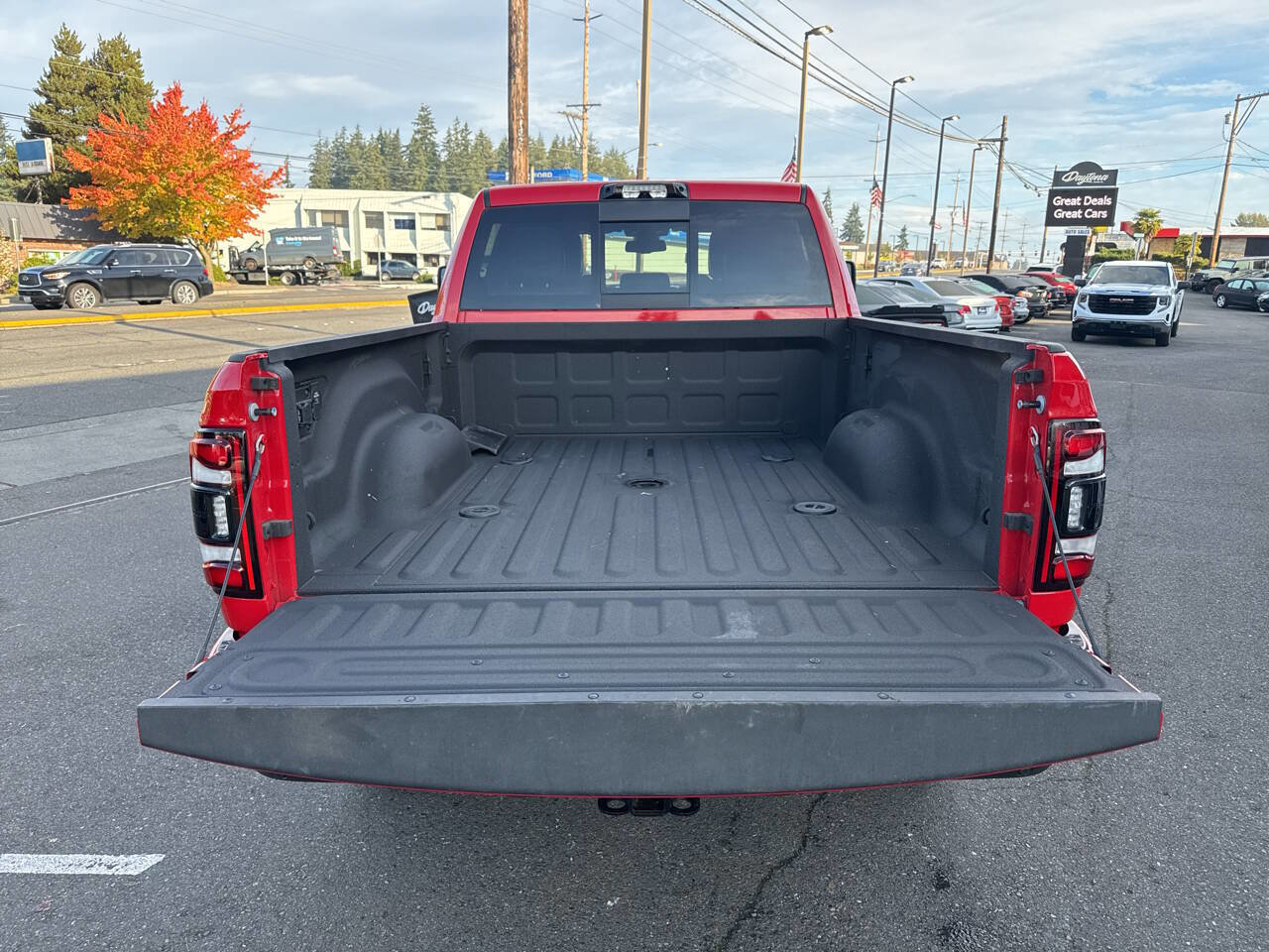 Used 2024 RAM 2500 Laramie w/ Night Edition image 5