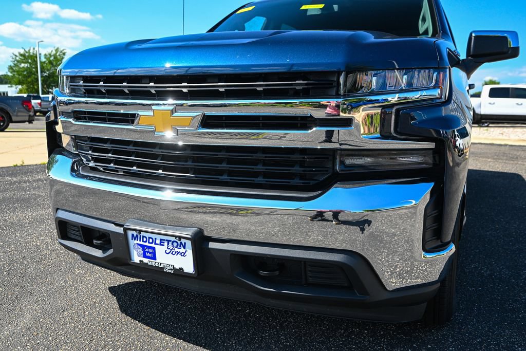 Used 2019 Chevrolet Silverado 1500 LT w/ All-Star Edition AWD/4WD image 11