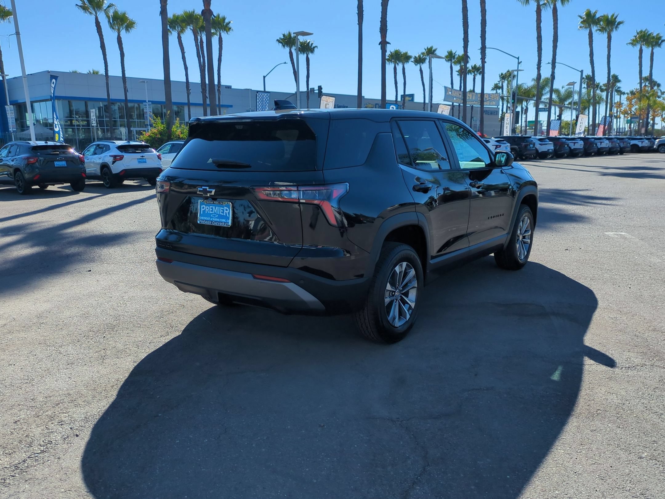 New 2027 Chevrolet Equinox LT w/ Safety and Technology Package FWD image 5
