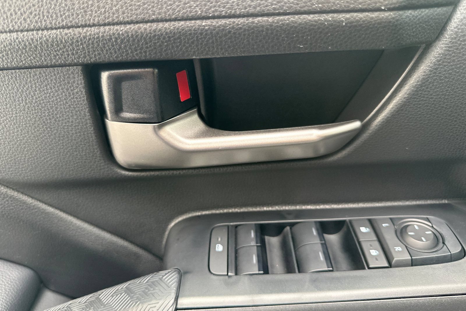 Certified 2026 Toyota Tacoma TRD Sport AWD/4WD image 11