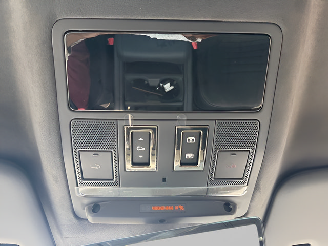 Certified 2026 Land Rover Defender 110 OCTA AWD/4WD image 60