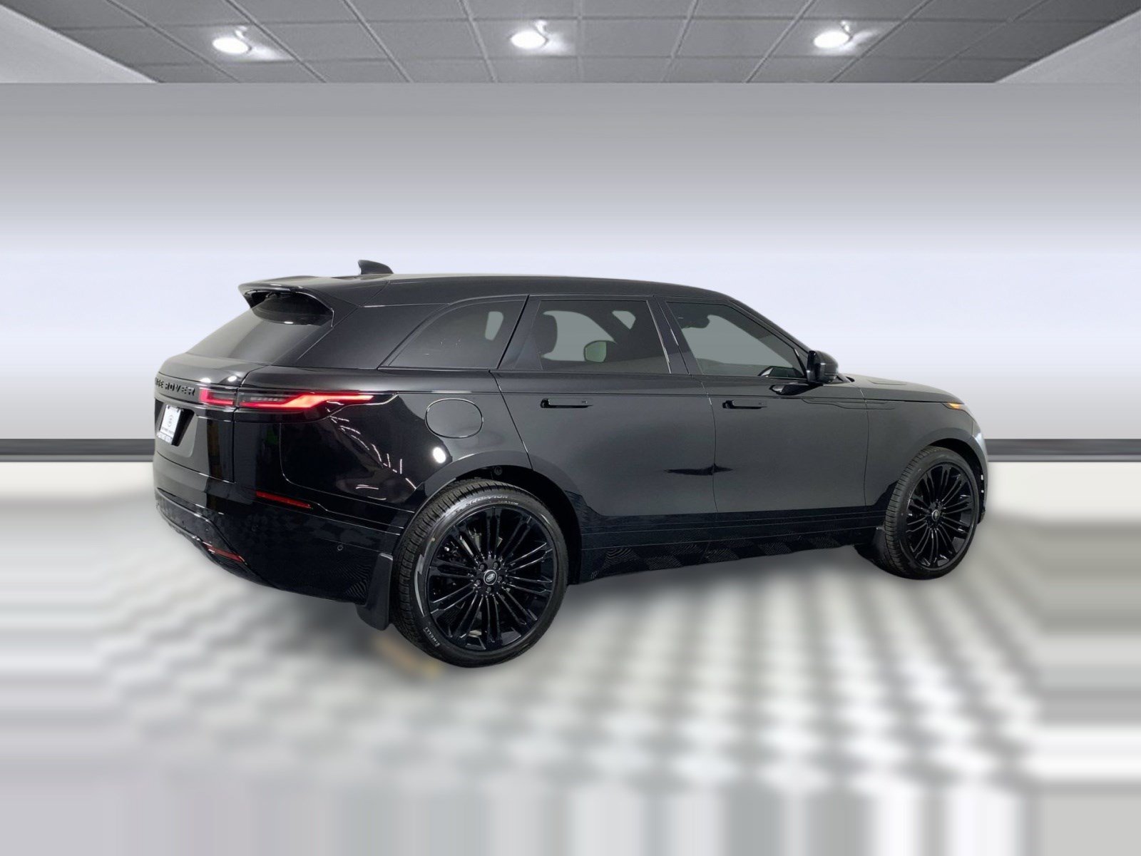 Used 2026 Land Rover Range Rover Velar Dynamic SE AWD/4WD image 8