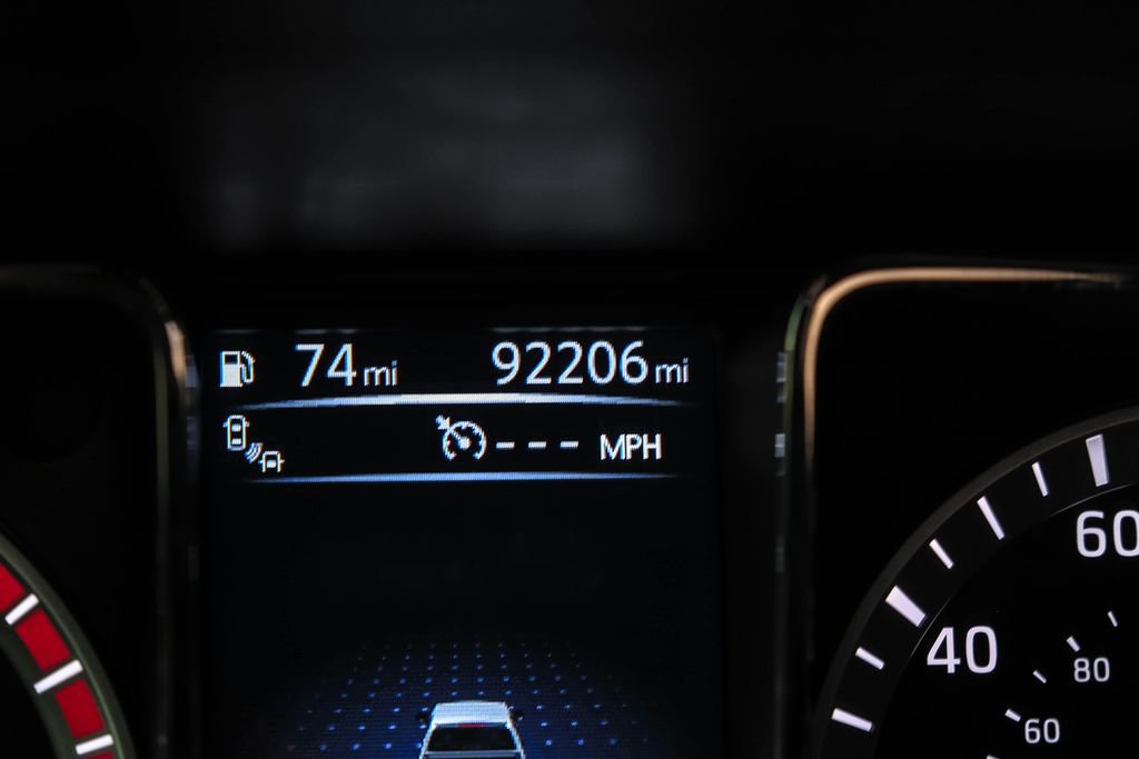 Used 2018 Nissan Titan SV w/ SV Convenience Package image 17