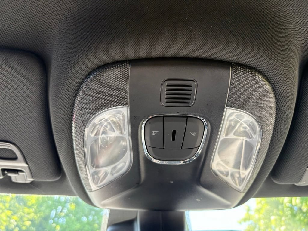 Used 2025 Jeep Compass Limited AWD/4WD image 22