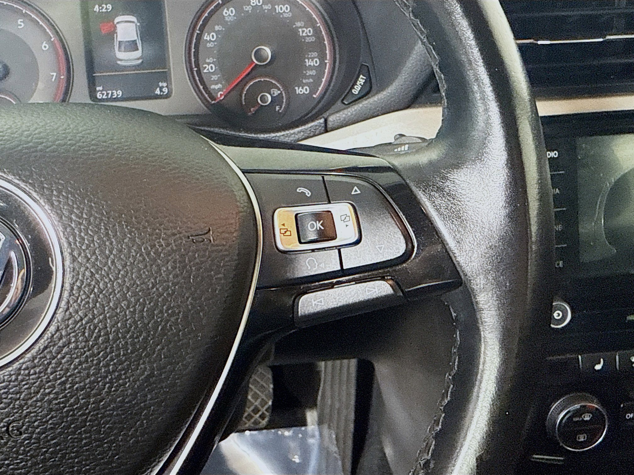 Used 2020 Volkswagen Passat 2.0T SE w/ Sunroof Package image 15