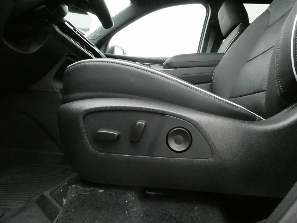 New 2026 Buick Enclave Sport Touring w/ Super Cruise Package image 9