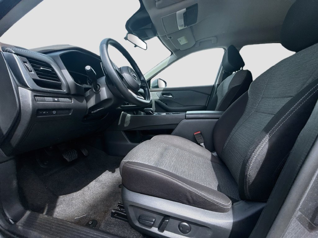 Used 2023 Nissan Rogue SV AWD/4WD image 22