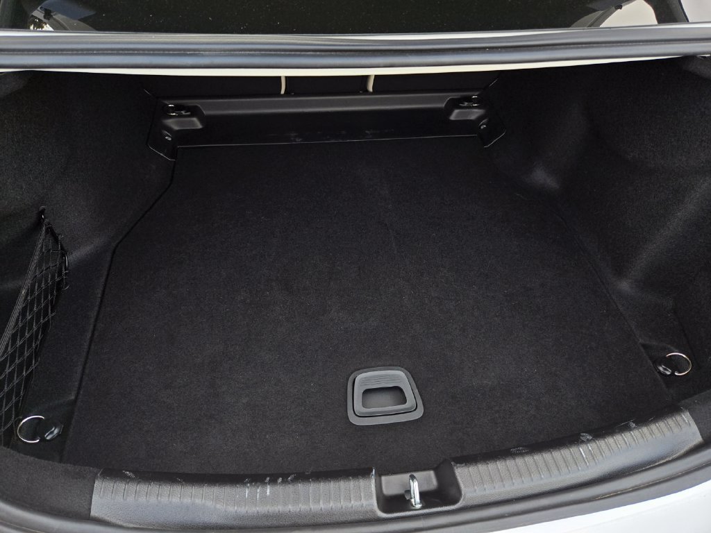 Used 2023 Mercedes-Benz C 300 Sedan image 33