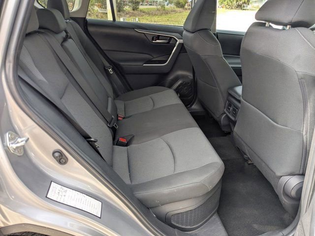Used 2025 Toyota RAV4 XLE image 27