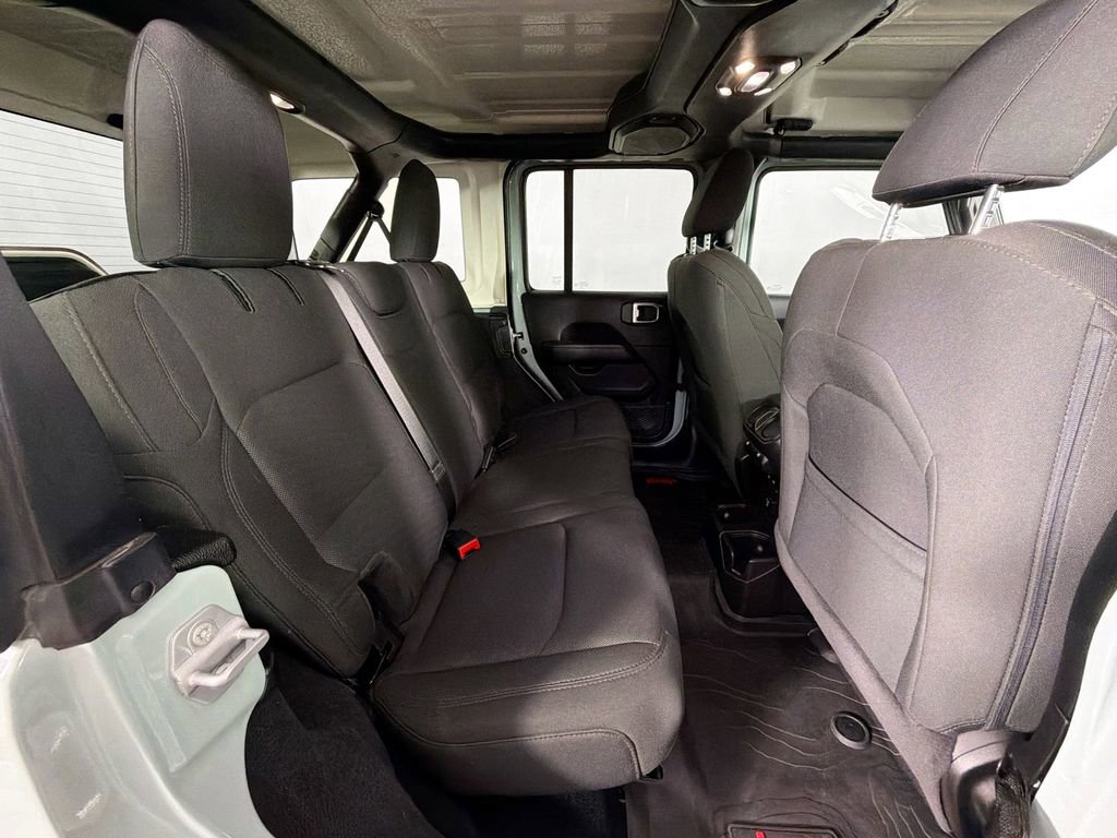Used 2023 Jeep Wrangler Sahara w/ Cold Weather Group image 27