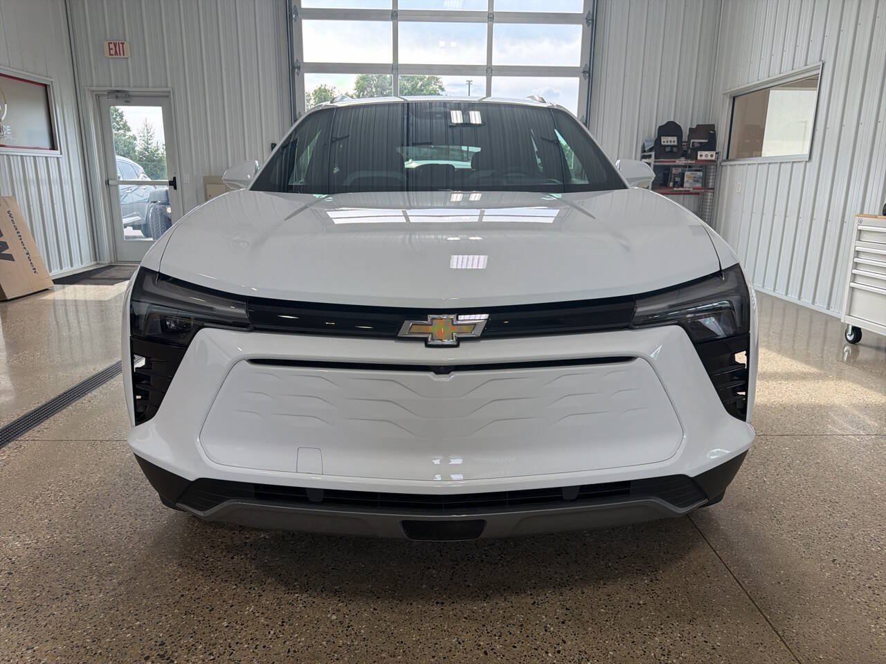 Used 2024 Chevrolet Blazer EV LT AWD/4WD image 8