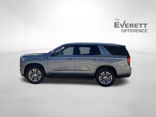 Used 2024 GMC Yukon SLT w/ SLT Premium Package AWD/4WD image 4