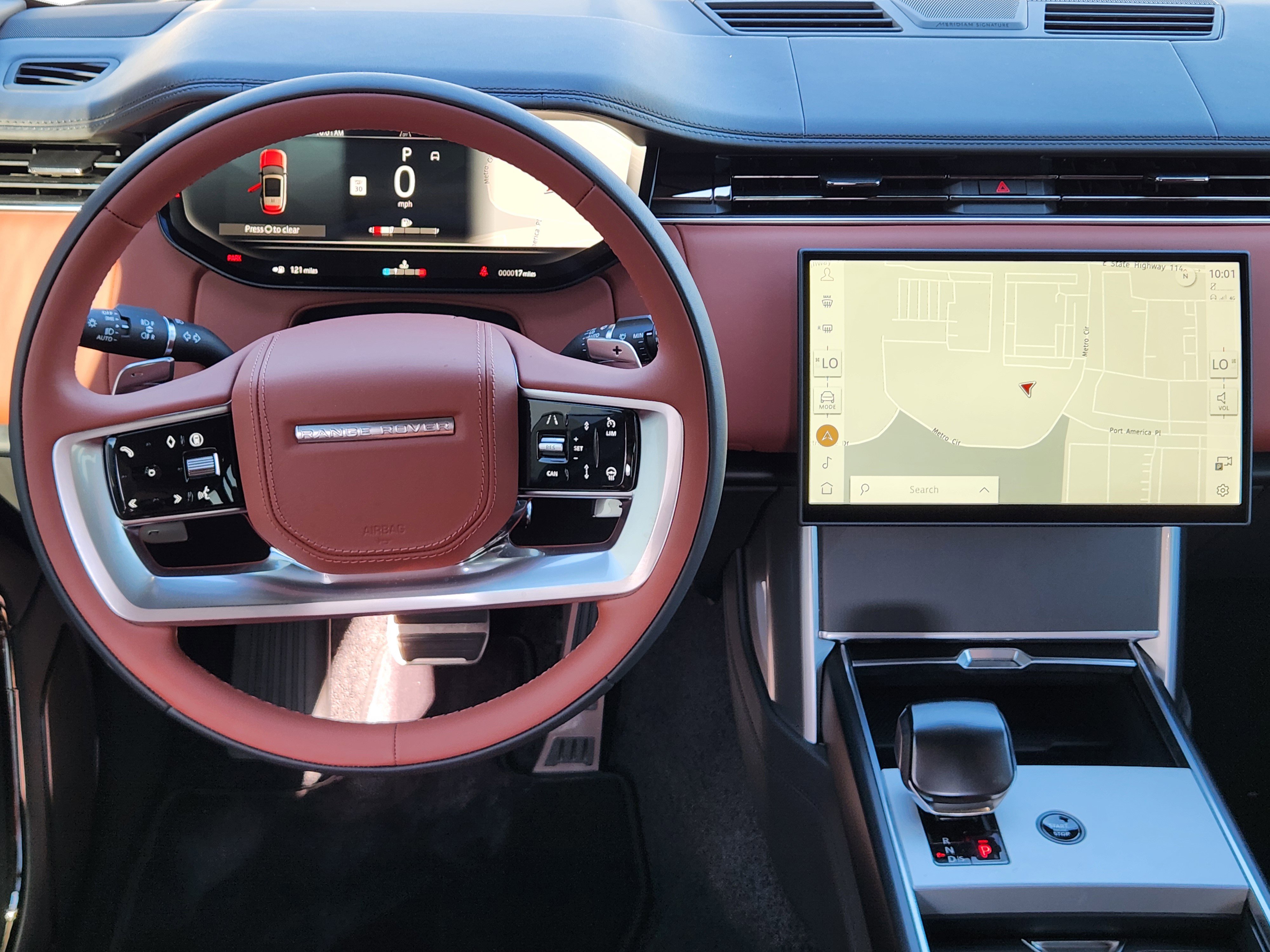 New 2025 Land Rover Range Rover SV image 29