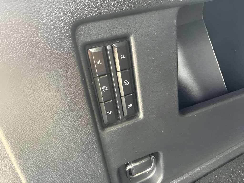 Used 2023 Ford Expedition XLT AWD/4WD image 31
