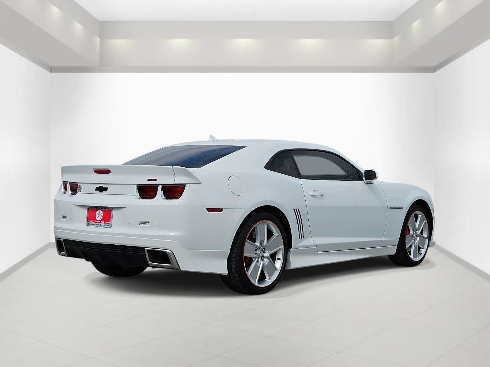 Used 2011 Chevrolet Camaro SS image 4