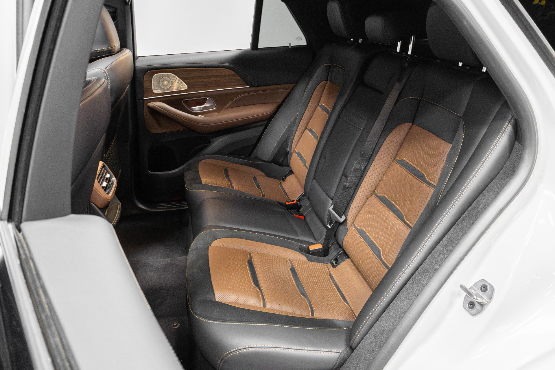 Used 2024 Mercedes-Benz GLE 53 AMG 4MATIC Coupe image 34