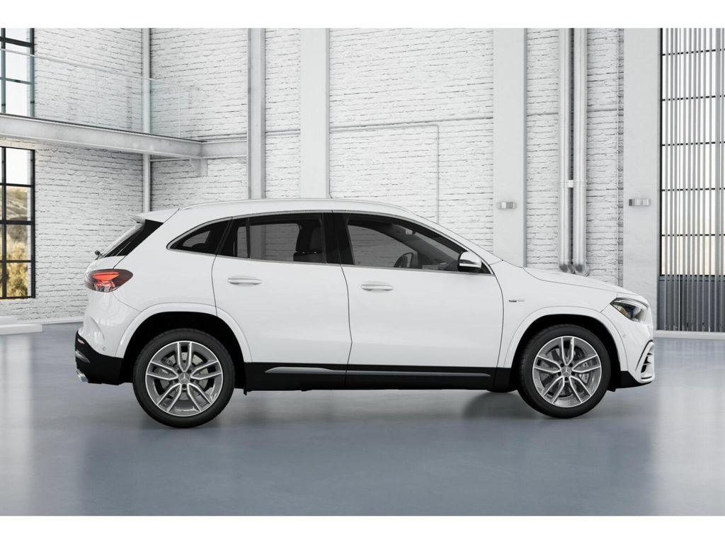 New 2026 Mercedes-Benz GLA 35 AMG 4MATIC image 17