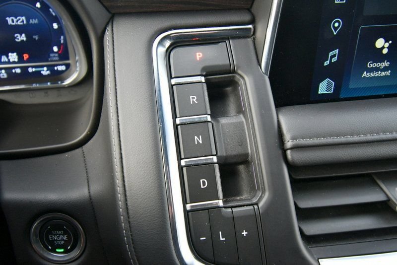Used 2024 Chevrolet Suburban LT AWD/4WD image 26