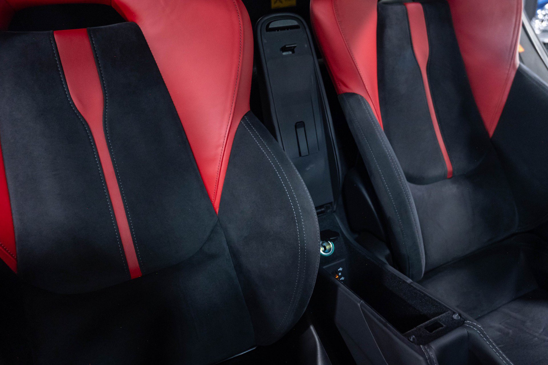 Used 2019 McLaren 570S Coupe RWD image 73